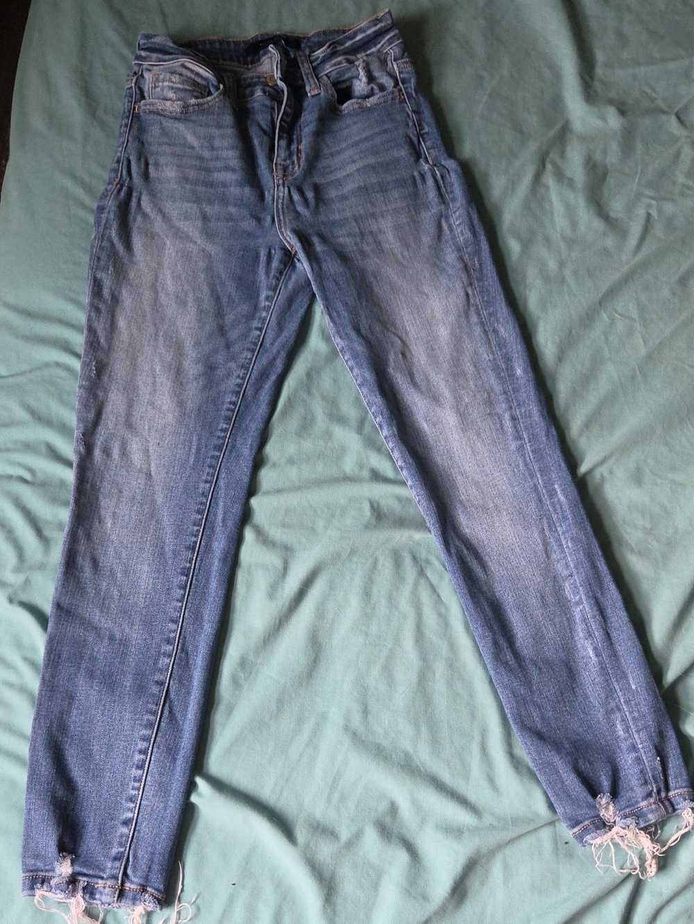Flying Monkey Women's Distressed Skinny Jeans in Faded Blue